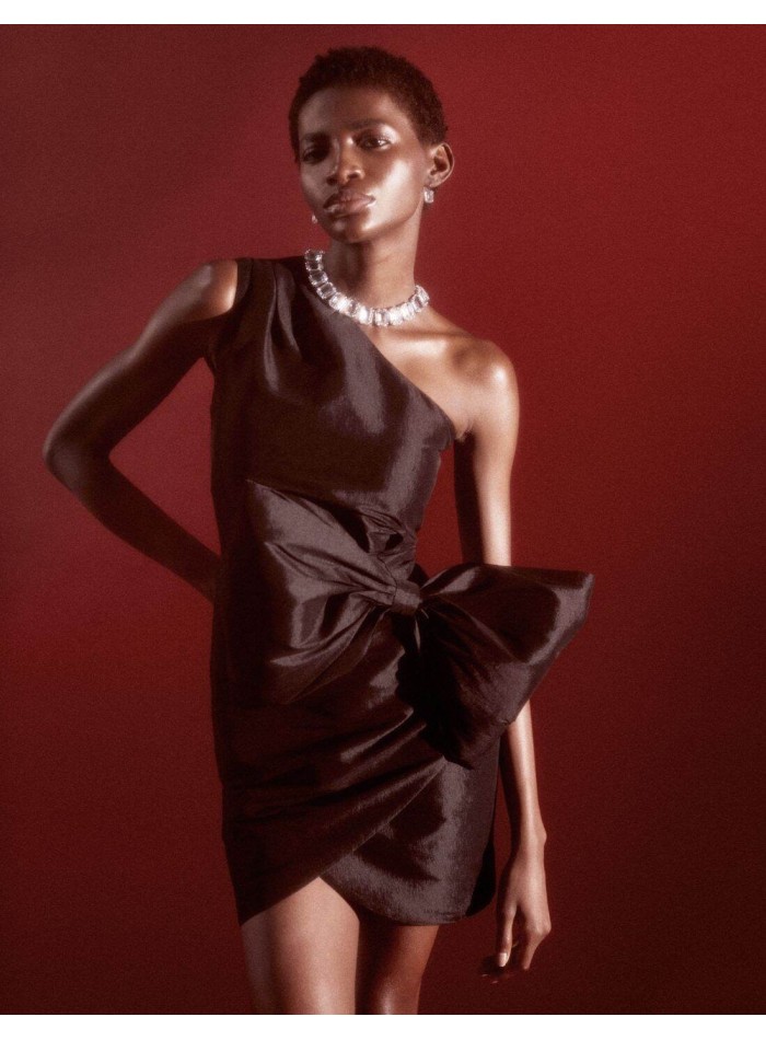 Short party dress with asymmetrical neckline and maxi bow