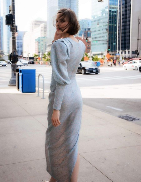 Long party dress with maxi side slit and puffed sleeves