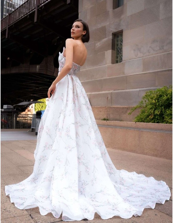 Long party dress with floral print and plunging V-neckline 2