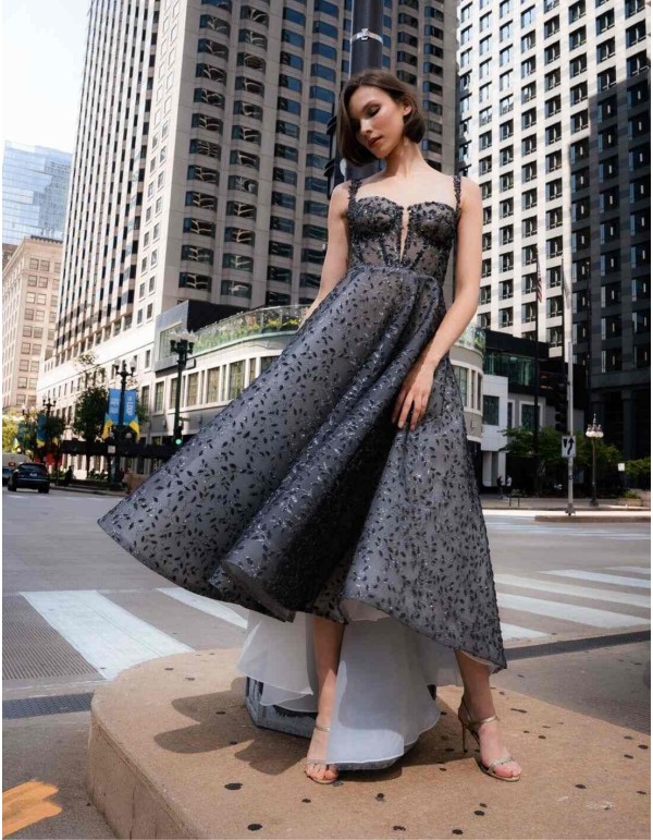 Vestido de fiesta midi con cuerpo tipo corsé y falda asimétrica con bordado brillante 2