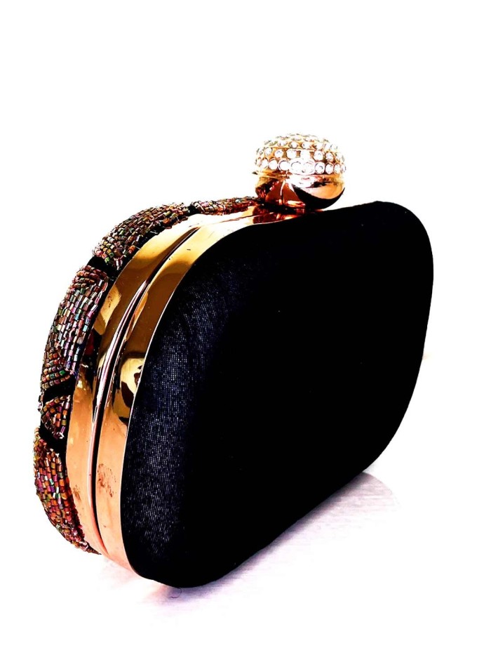 Bolso de fiesta negro con pedrería bordada a mano y cierre joya