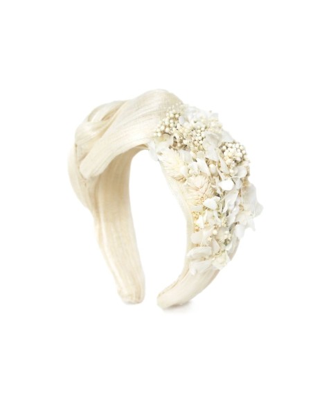 Diadema de seda crudo envolvente con flores preservadas