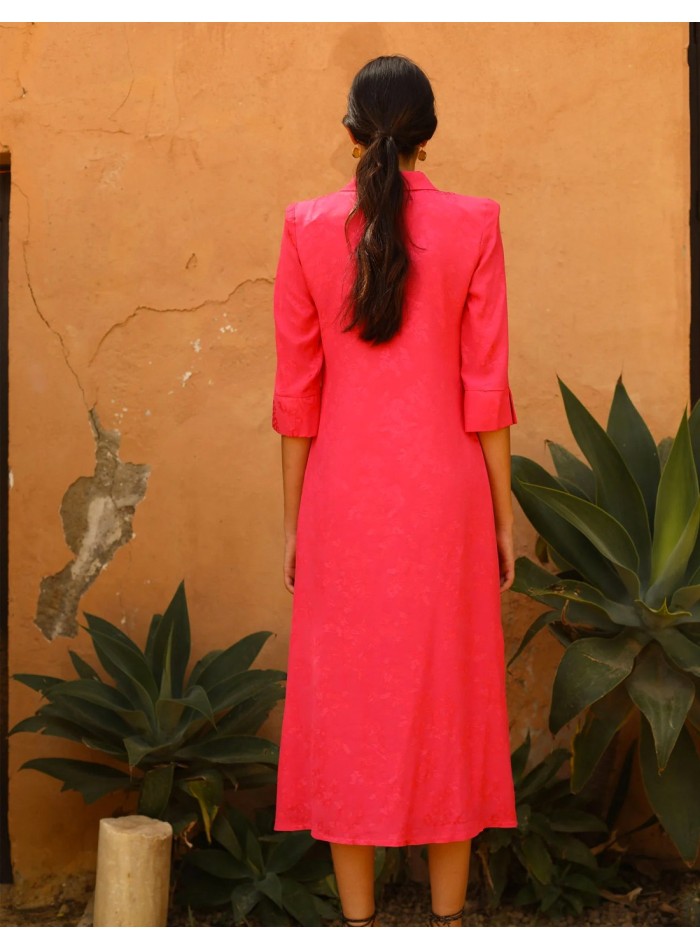 Vestido de fiesta midi con cuello smoking y...