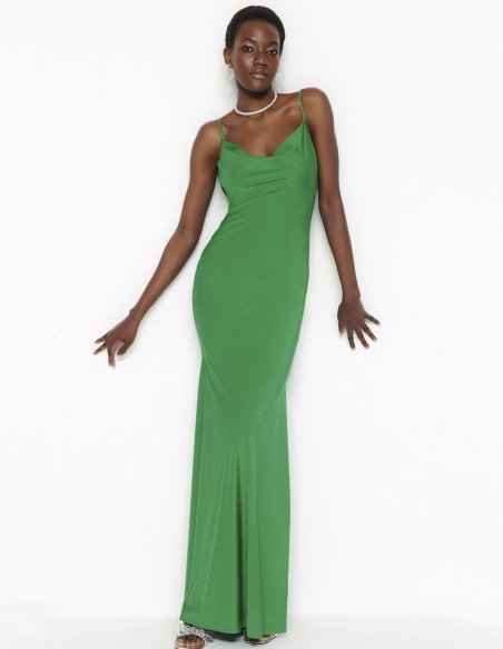 Vestido de fiesta largo satinado con espalda cascada