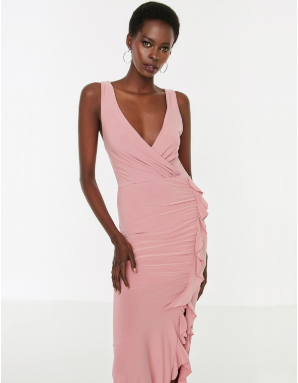 Stretch evening dress with ruffled and slit