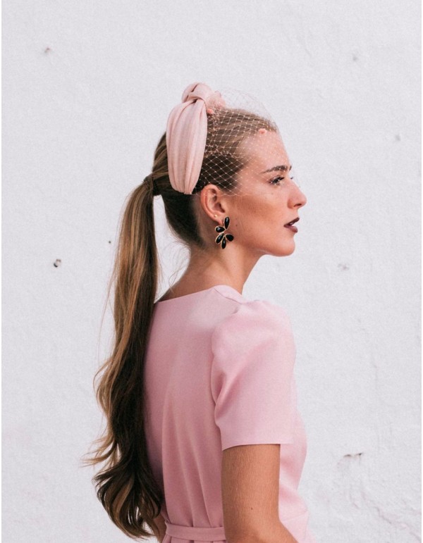 Bandeau noué uni en sinamay de soie