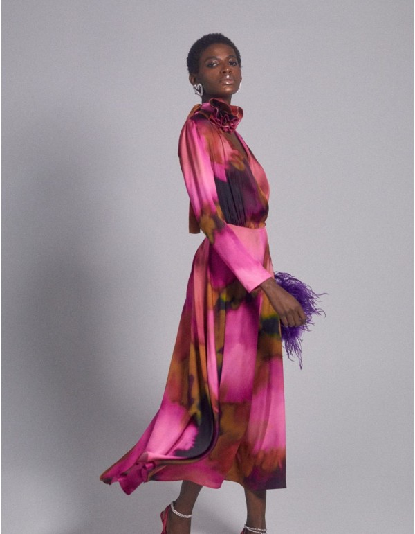 Robe de soirée midi en soie imprimée avec motif croisé