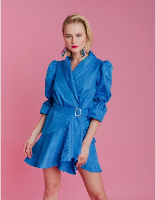 Vestido de fiesta corto azul con cinturón joya