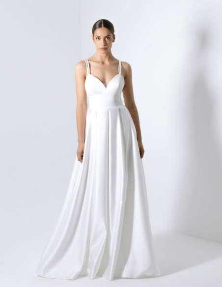 Robe de mariée coupe princesse avec dos croisé et dos nu