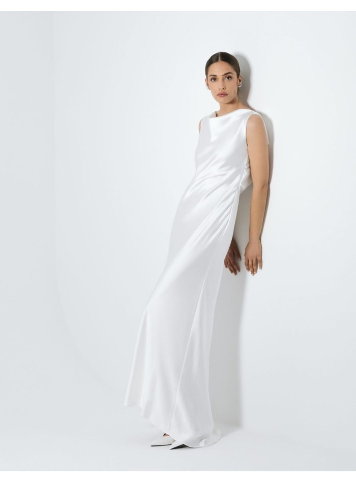 Vestido de novia con espalda drapeada