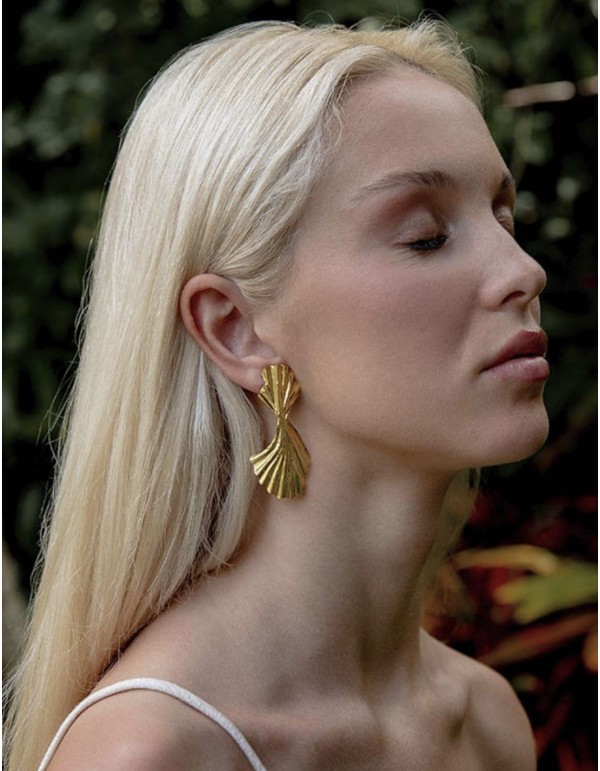 Boucles d'oreilles de fête plaquées or en forme de noeud 2