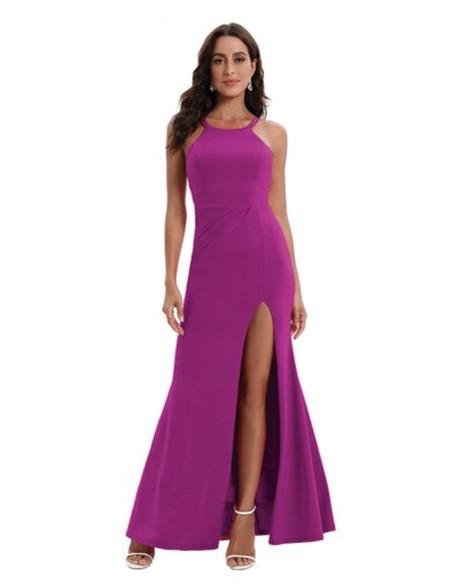 Vestido de fiesta largo con escote halter y abertura