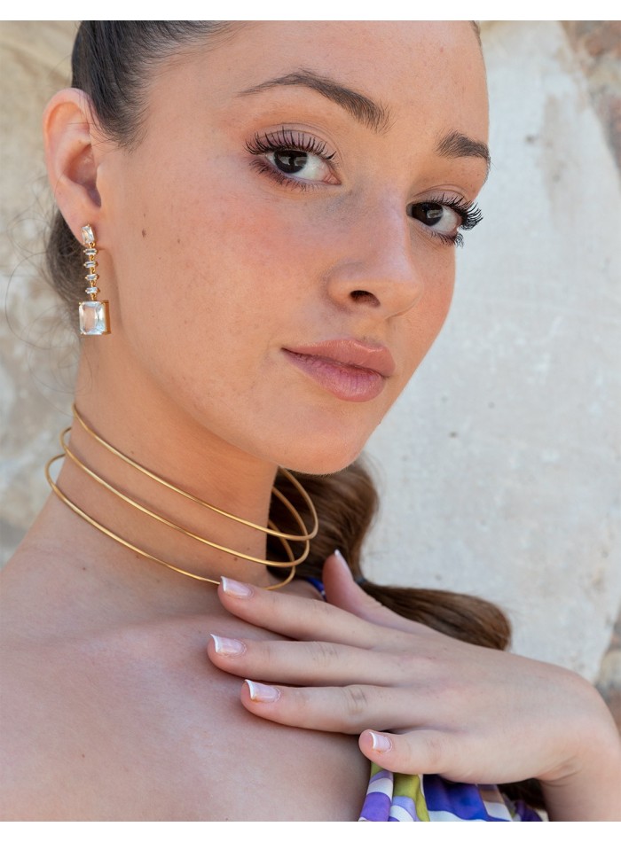 Choker dorado rígido triple