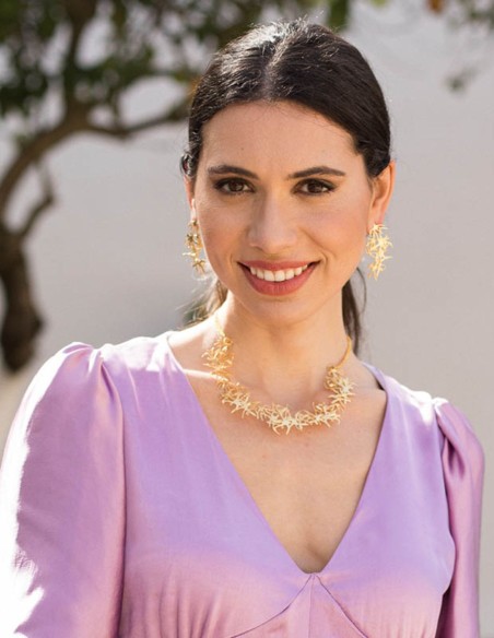 Collar dorado con adorno estrellas de mar