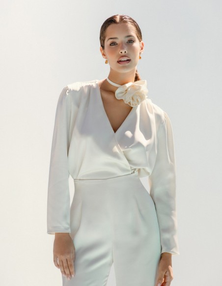 Pantalón de fiesta satinado con cintura alta blancos