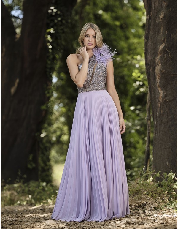 Vestido de fiesta plisado con cuerpo lentejuela