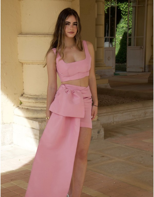 Top de fête à grosses bretelles et fermeture à lacets