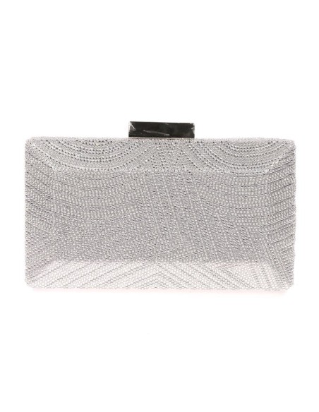 clutch de fiesta en color plata para invitada.