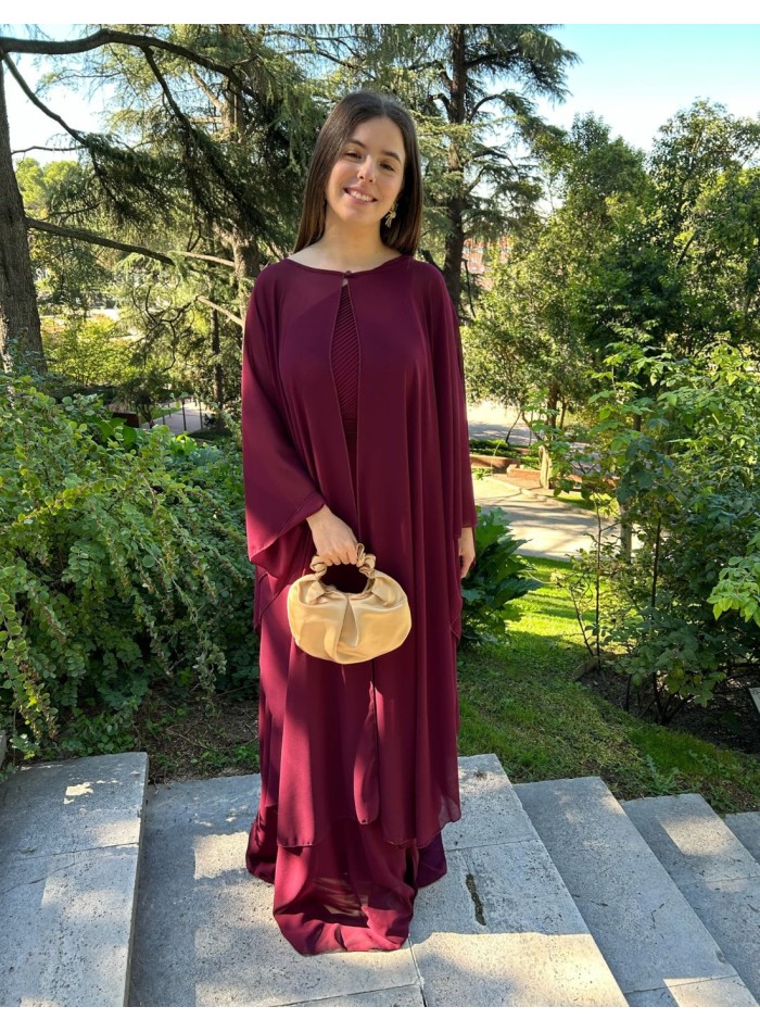 Multiposition chiffon guest cape.