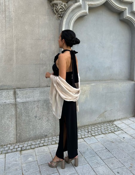 Champagne color satin shawl with satin texture.