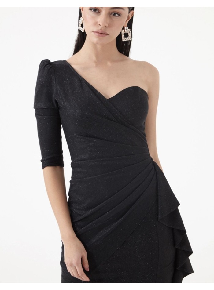 Vestido largo de fiesta con destellos negros para fiestas.