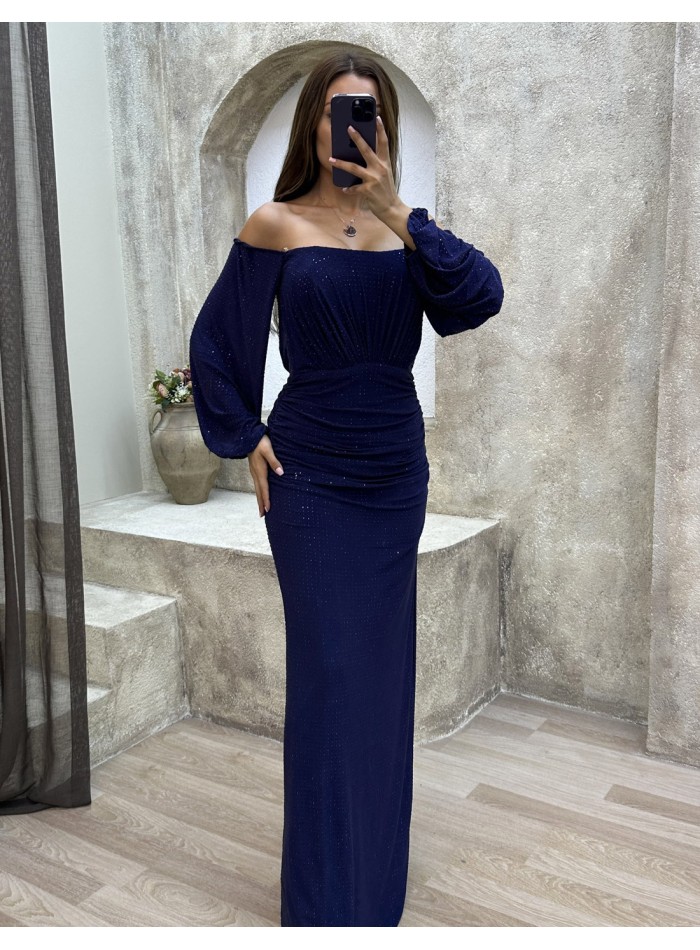 Long party dress with balloon sleeves for guests