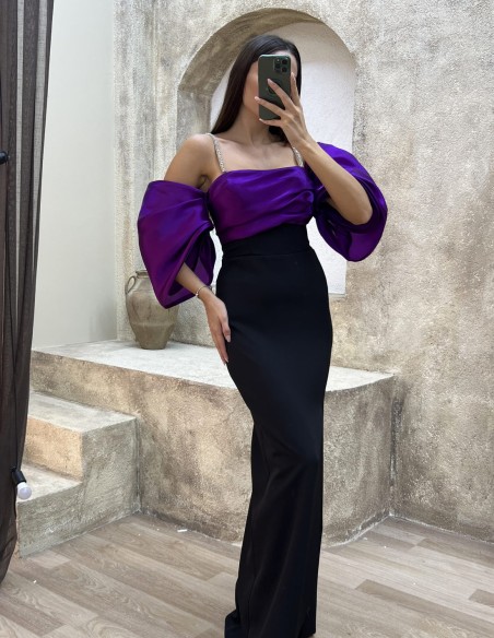 Fitted long party dress with balloon sleeves