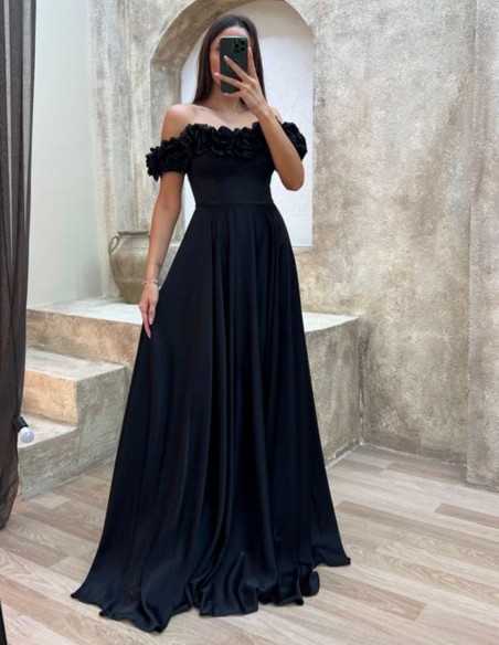 Robe de soirée à encolure bandeau fleurie