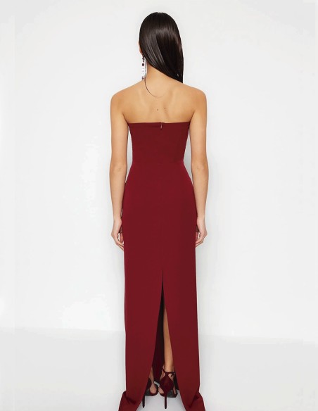 Vestido de fiesta palabra de honor invitada