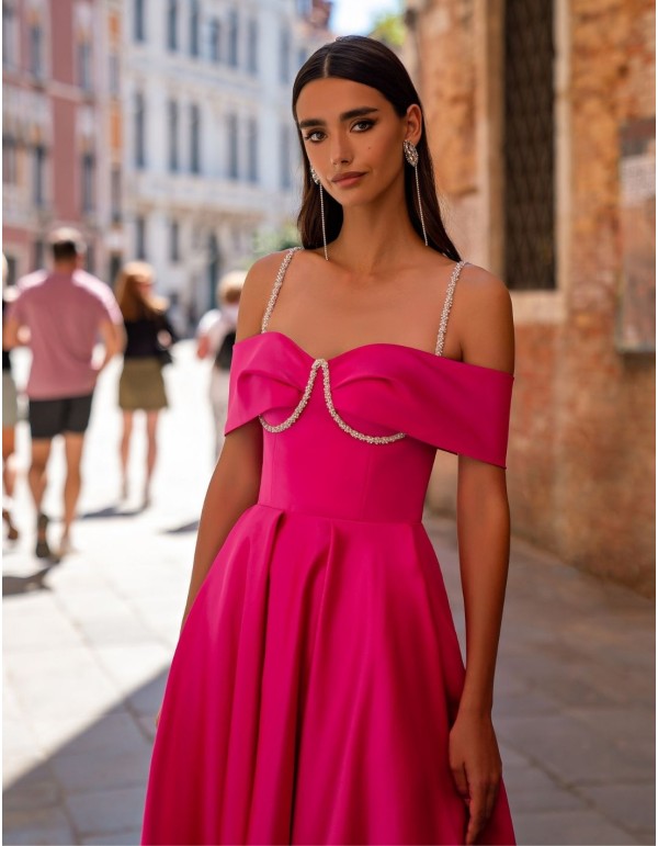 Robe de soirée midi avec bretelles et encolure bardot