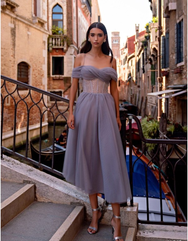 Robe midi en tulle avec corsage en cristal 2