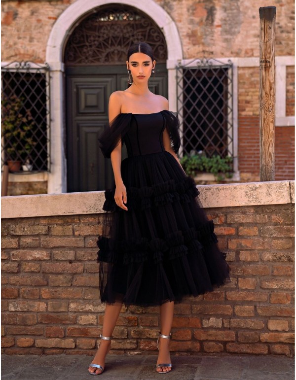 Midi dress in tulle with dropped sleeves 2