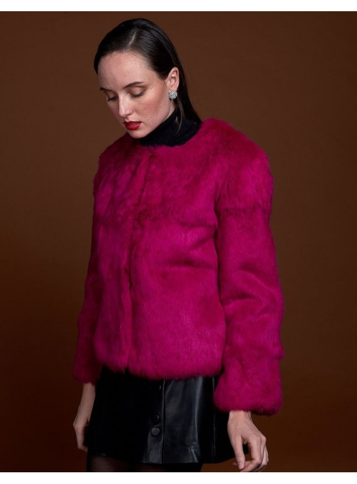 Chaqueta de pelo de conejo y cuello redondo