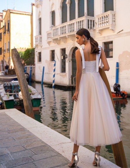 Midi party dress with bow straps and tulle skirt