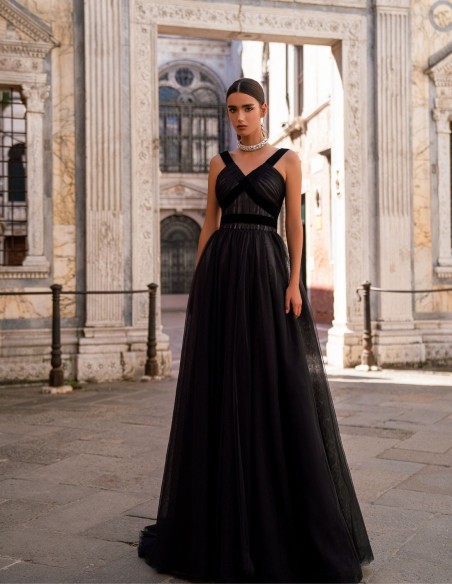 Long party dress with pleated bodice and tulle skirt