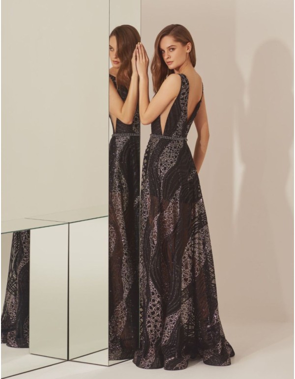 Robe longue de soirée noire brodée de strass