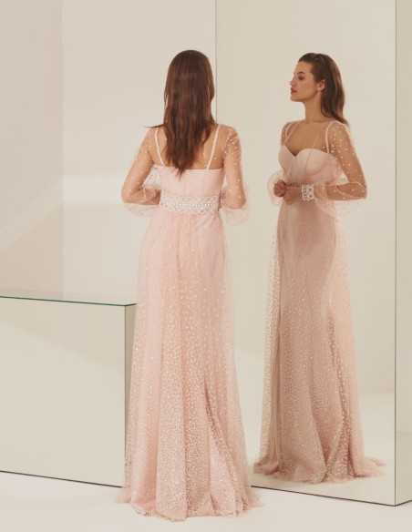 Robe longue de fête rose poudré avec encolure cache-coeur