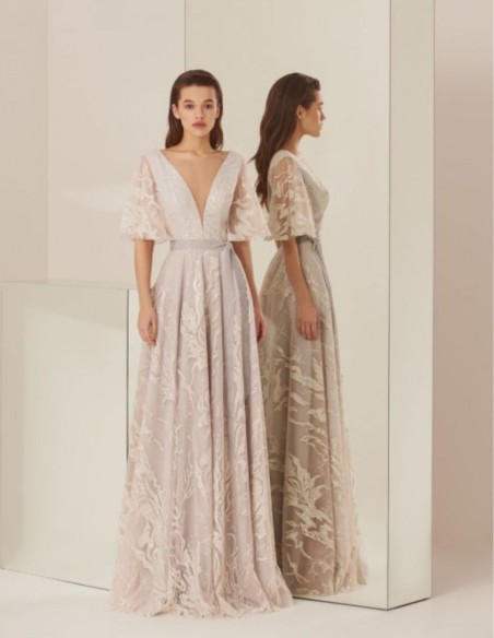 Robe longue de fête avec dentelle florale pailletée