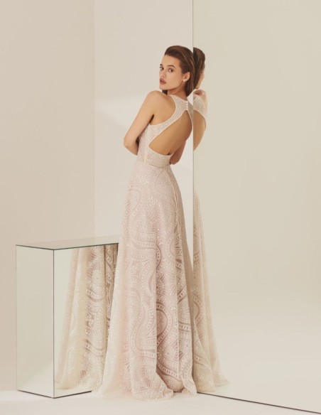 Long party dress with glitter lace and open back