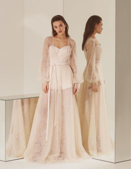 Conjunto mono corto y chaqueta larga con brillo