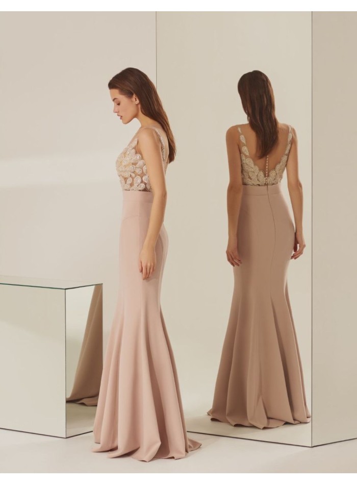 Robe de soirée rose poudré avec dentelle pailletée