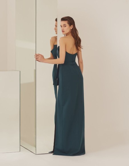 Emerald green party dress with a maxi bow