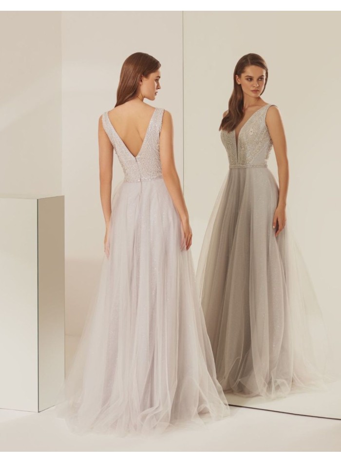 Robe de soirée argentée avec corsage en strass