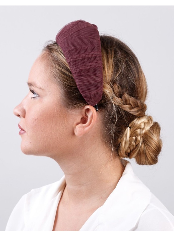 Aubergine party headband combined with tulle