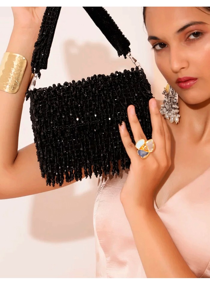 Evening clutch bag made of crystal