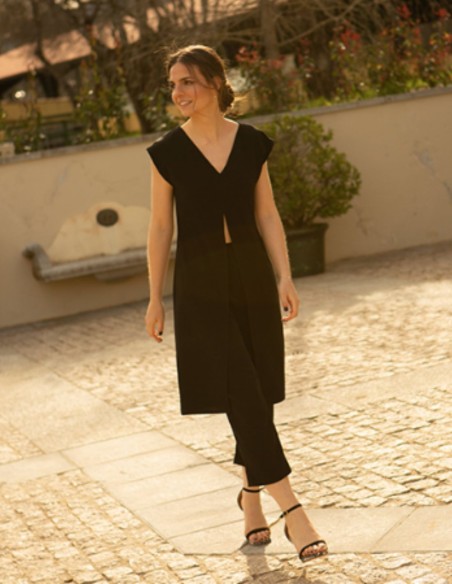 Pantalon midi noir à taille haute avec pinces