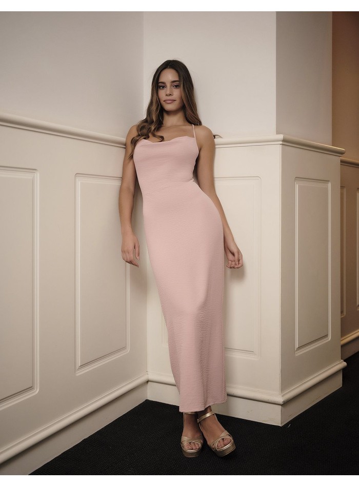 Vestido midi rosa empolvado con espalda...