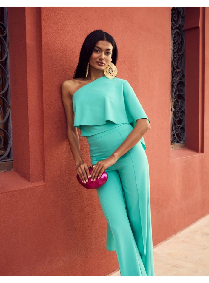 Party top for guest.