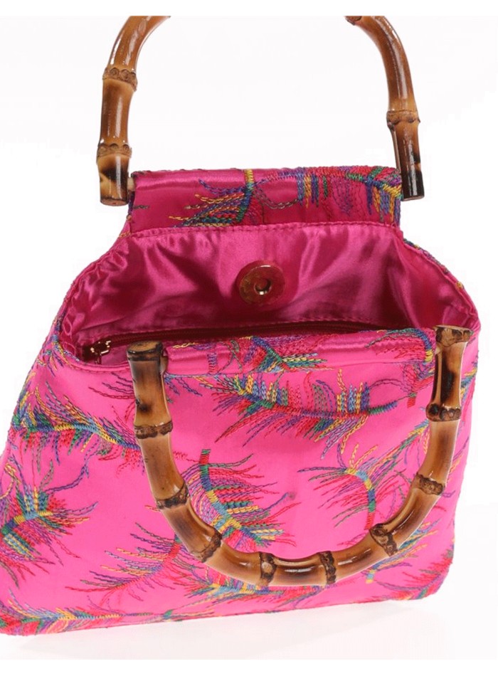 Sac brodé en satin