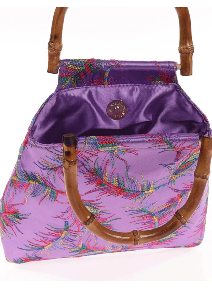 Sac brodé en satin